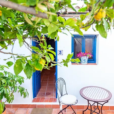 Limonero Bed & Breakfast 3*